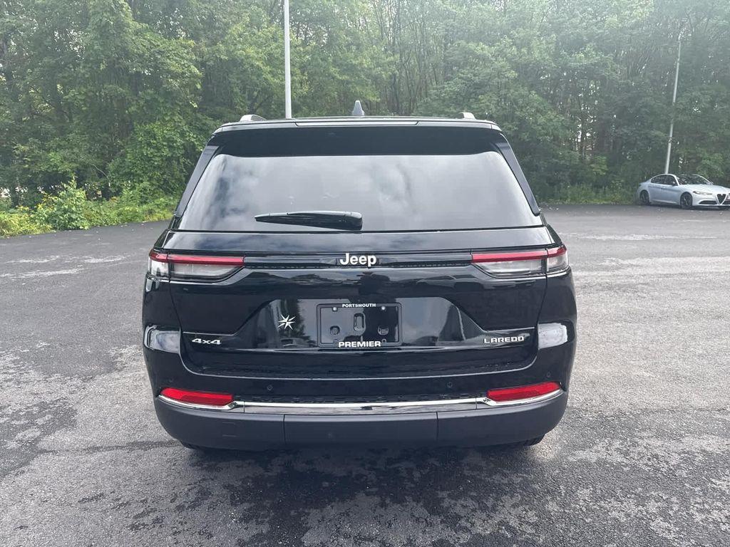 new 2025 Jeep Grand Cherokee car, priced at $39,750