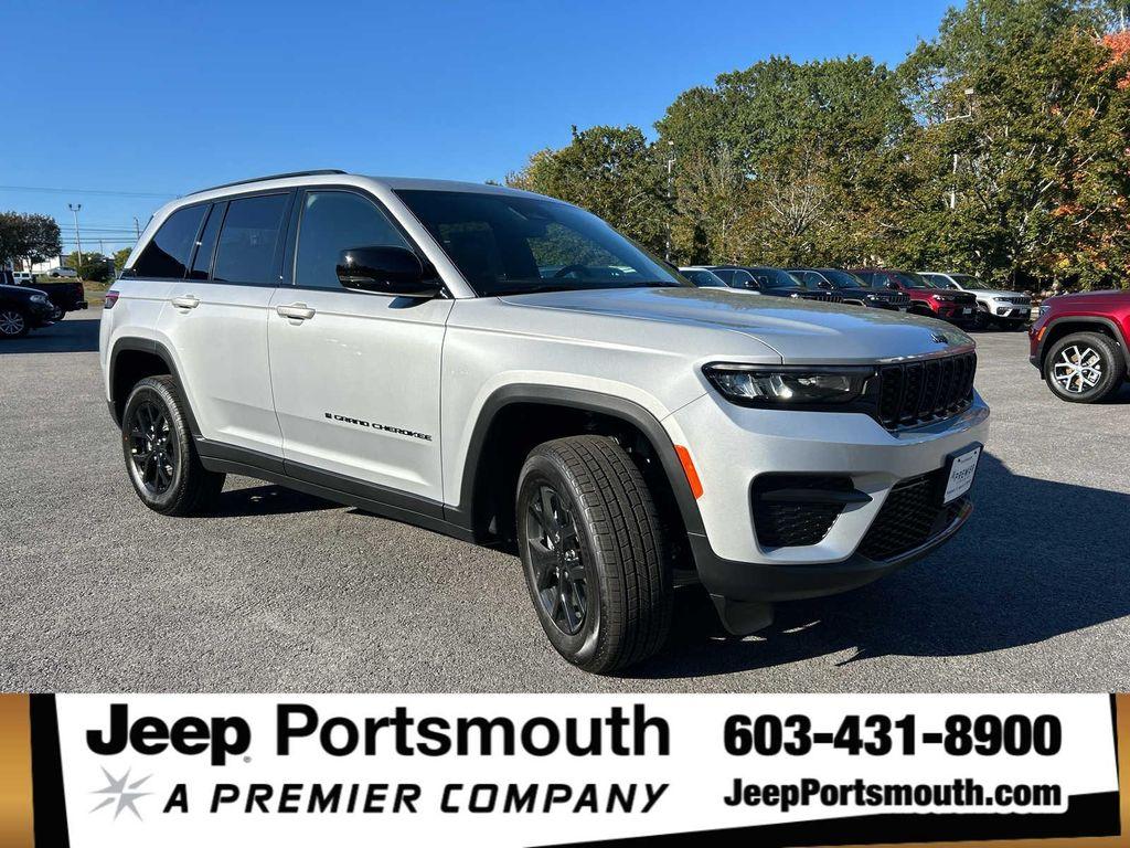 new 2025 Jeep Grand Cherokee car, priced at $40,250