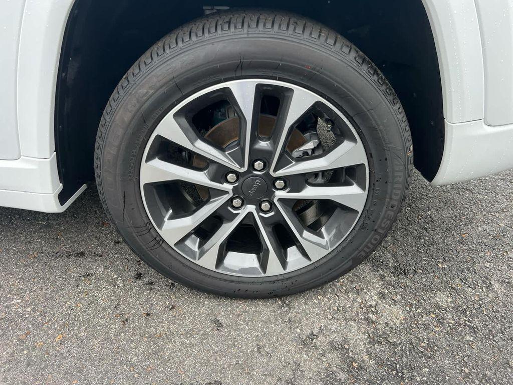 new 2025 Jeep Grand Cherokee car, priced at $60,750