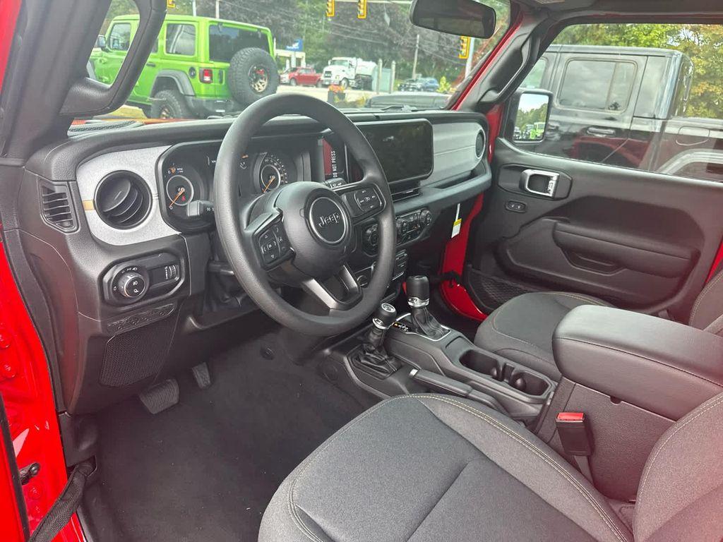 new 2025 Jeep Gladiator car, priced at $43,250