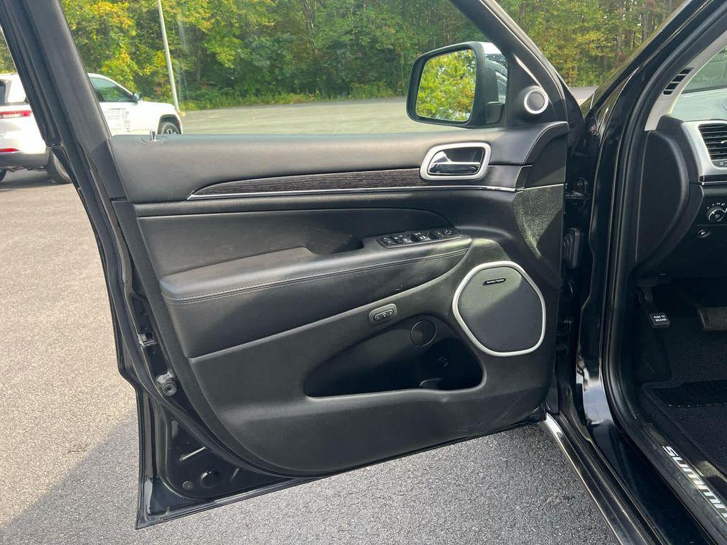 used 2020 Jeep Grand Cherokee car, priced at $24,875