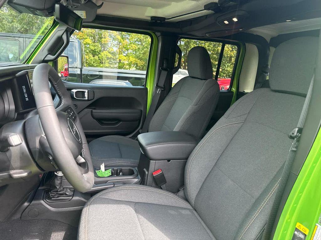 new 2025 Jeep Gladiator car, priced at $50,750