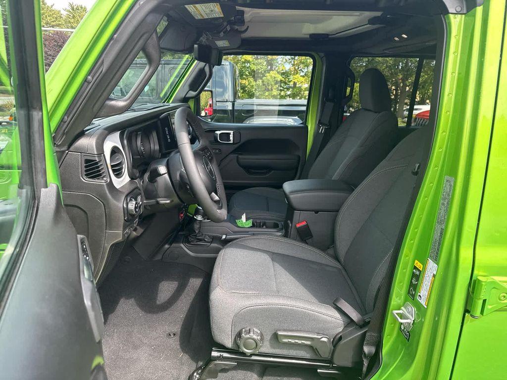 new 2025 Jeep Gladiator car, priced at $50,750
