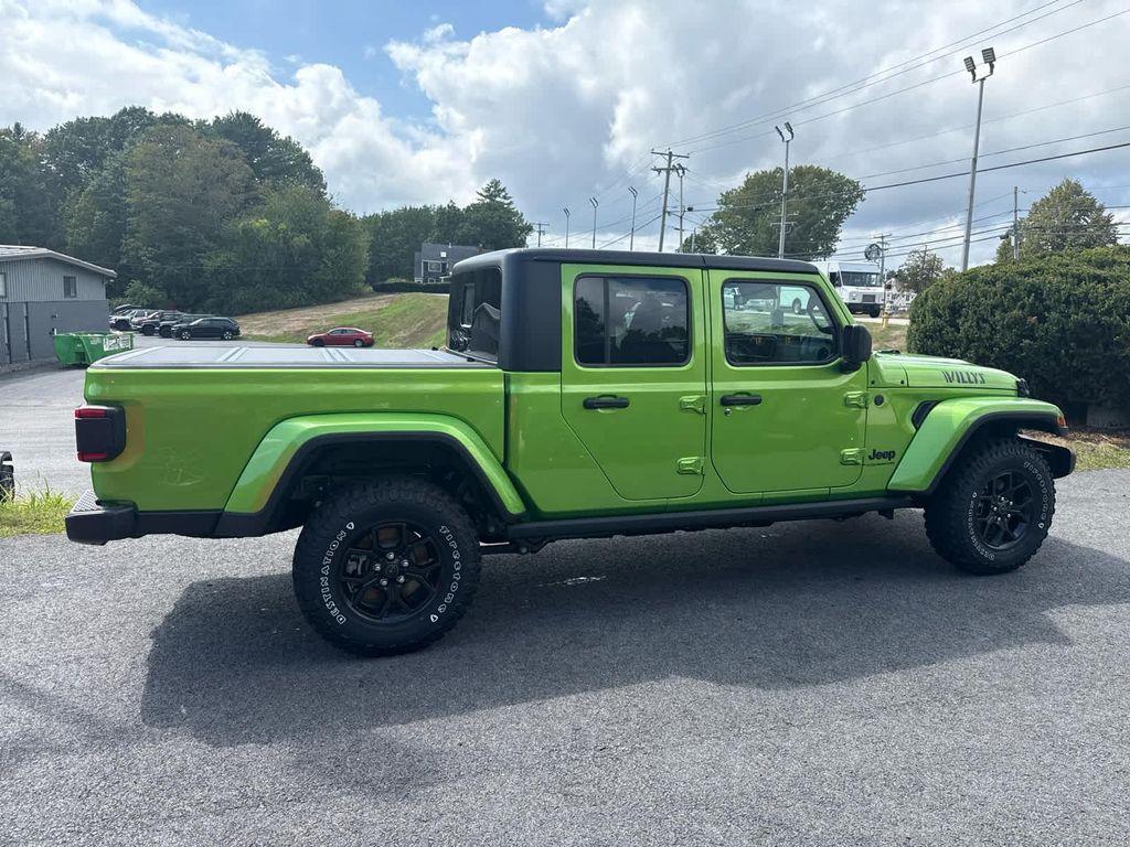 new 2025 Jeep Gladiator car, priced at $50,750