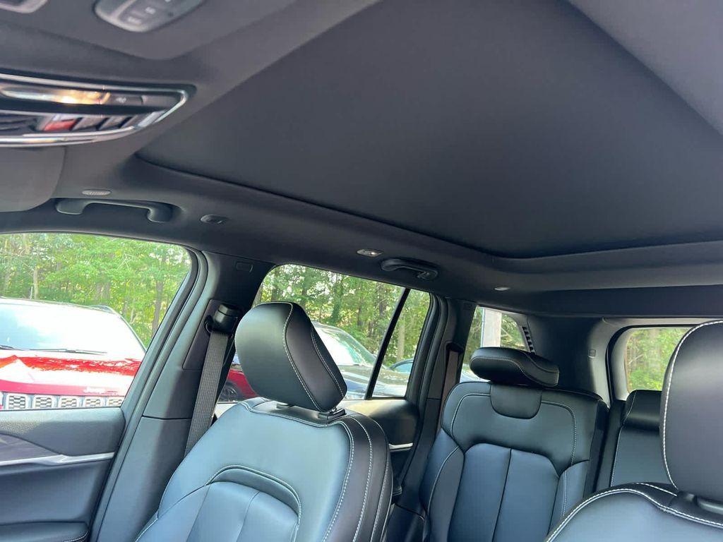 new 2025 Jeep Grand Cherokee car, priced at $45,750
