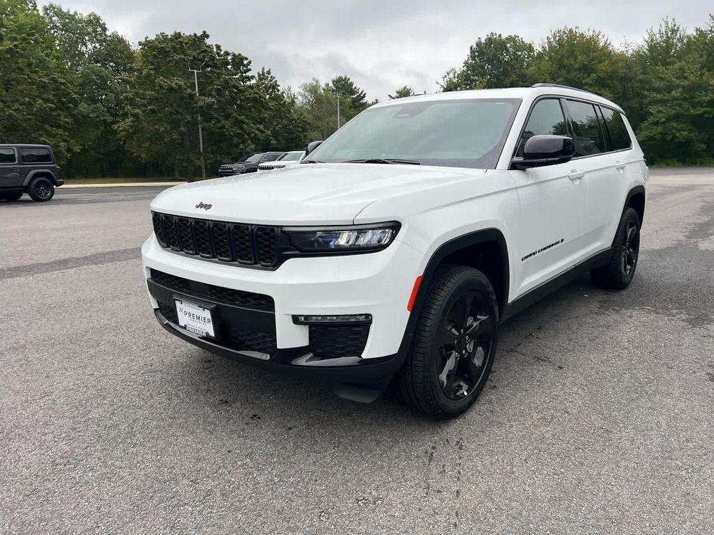 new 2025 Jeep Grand Cherokee L car, priced at $49,000