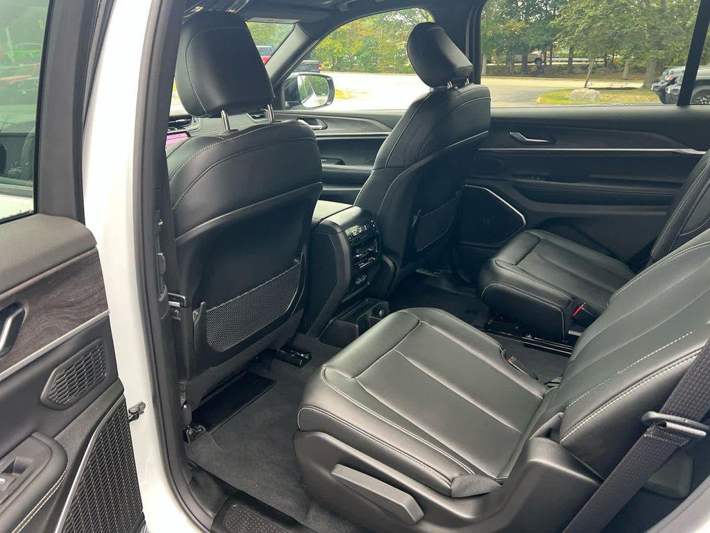new 2025 Jeep Grand Cherokee L car, priced at $49,000