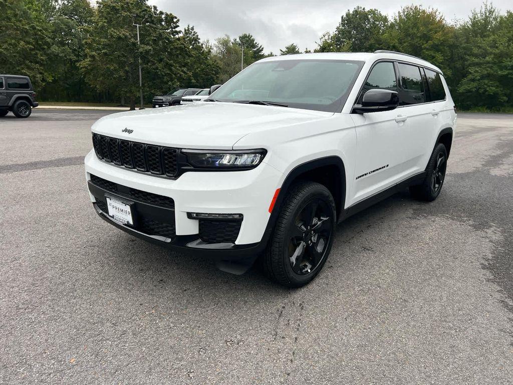 new 2025 Jeep Grand Cherokee L car, priced at $49,000