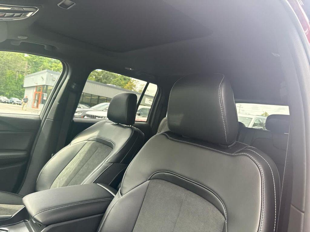 new 2025 Jeep Grand Cherokee car, priced at $43,250