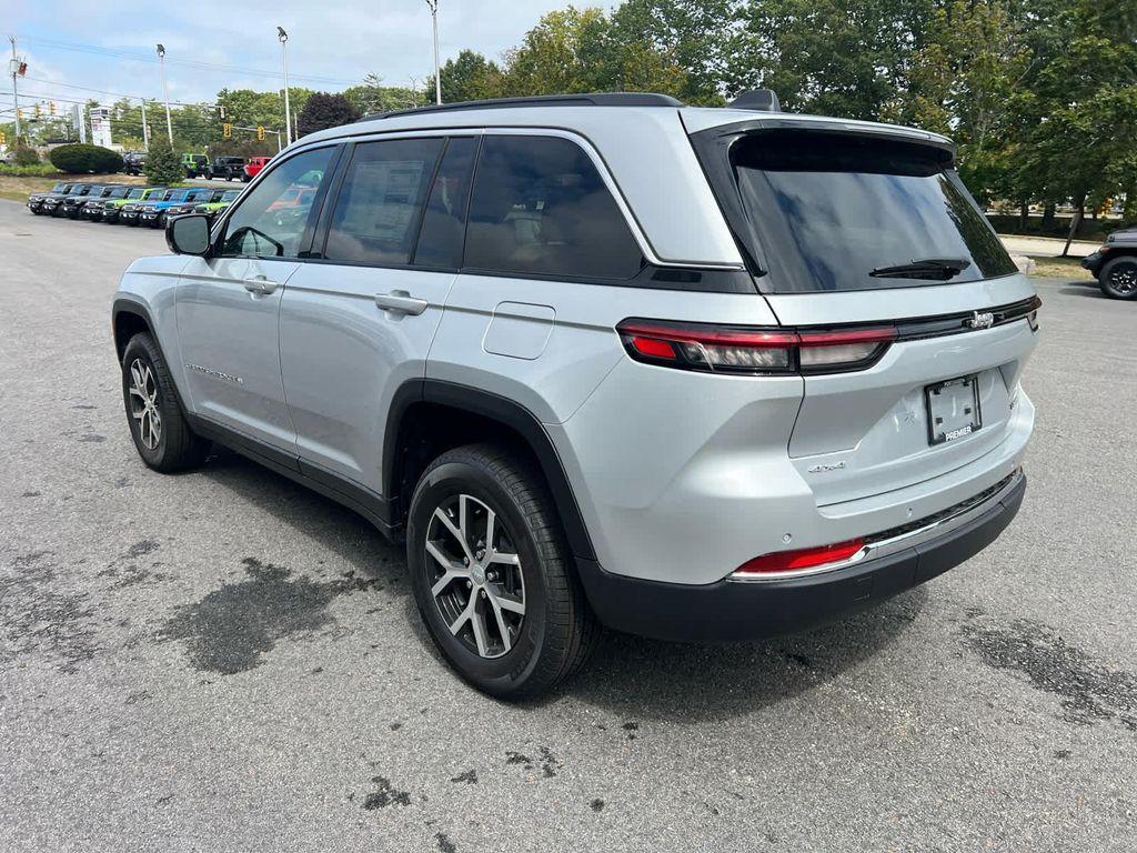 new 2025 Jeep Grand Cherokee car, priced at $43,150