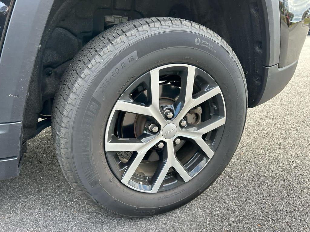 used 2024 Jeep Grand Cherokee car, priced at $36,475