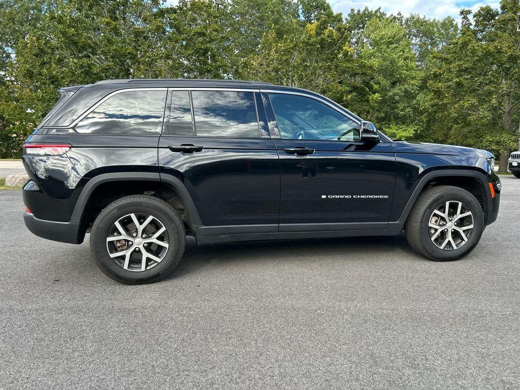 used 2024 Jeep Grand Cherokee car, priced at $36,475