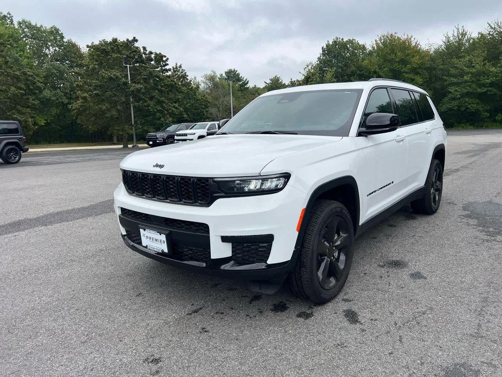 new 2025 Jeep Grand Cherokee L car, priced at $42,500