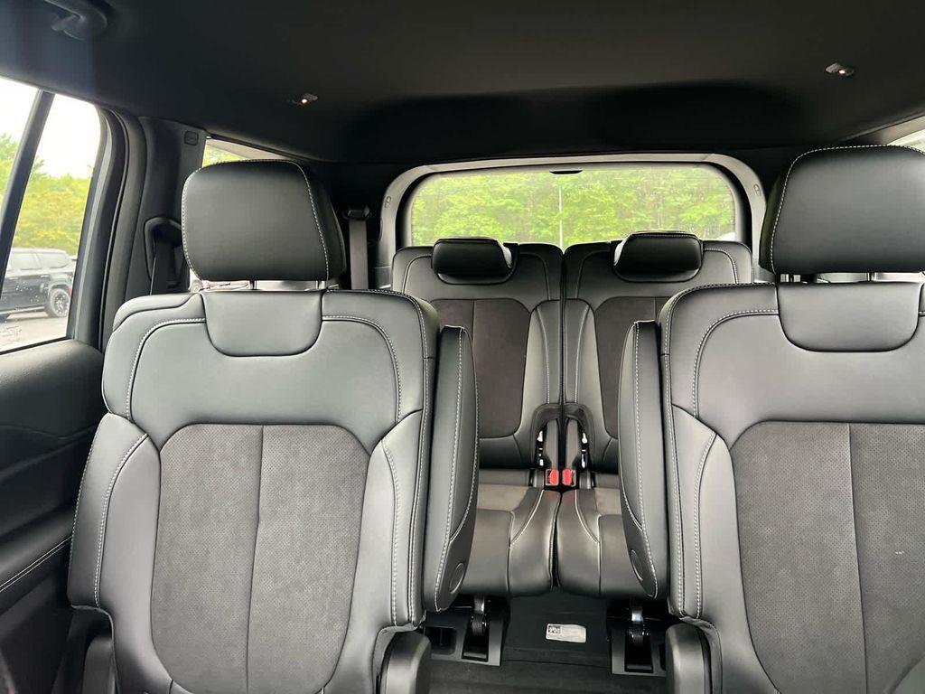 new 2025 Jeep Grand Cherokee L car, priced at $42,500