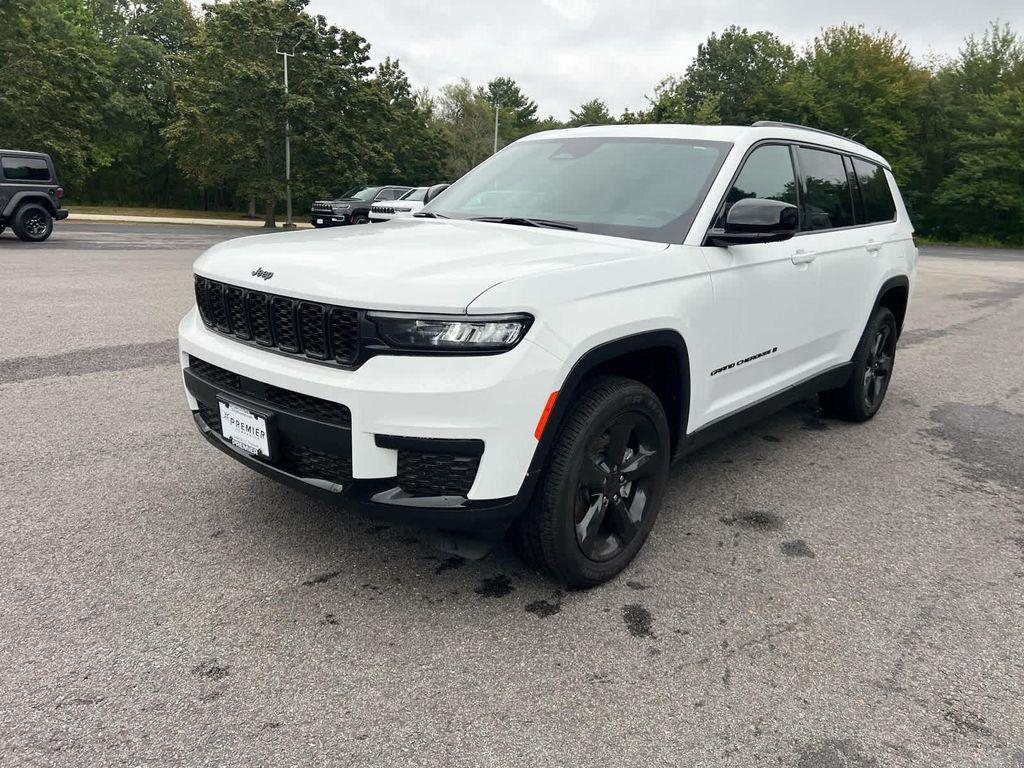 new 2025 Jeep Grand Cherokee L car, priced at $42,500