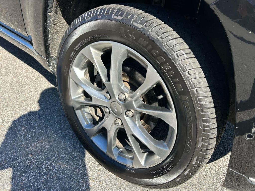 used 2020 Jeep Grand Cherokee car, priced at $25,475