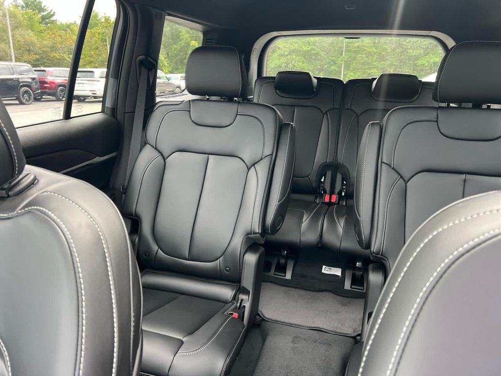 new 2025 Jeep Grand Cherokee L car, priced at $45,500