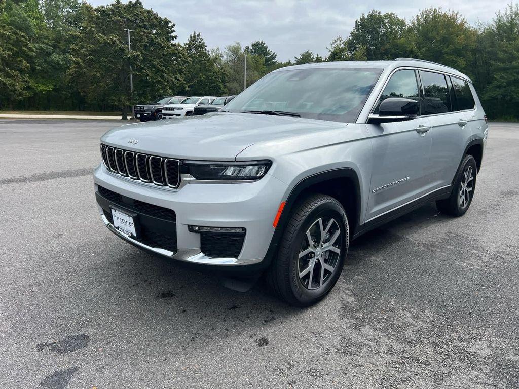 new 2025 Jeep Grand Cherokee L car, priced at $45,500