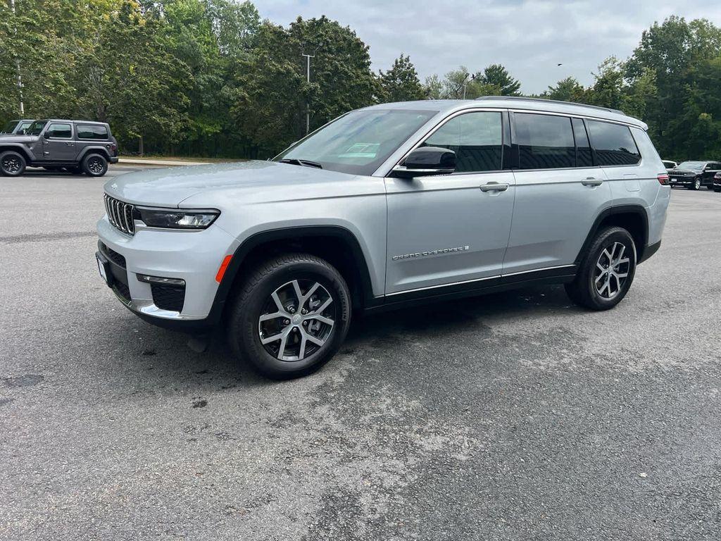 new 2025 Jeep Grand Cherokee L car, priced at $45,500