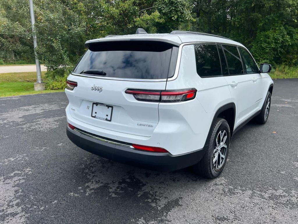 new 2025 Jeep Grand Cherokee L car, priced at $47,000