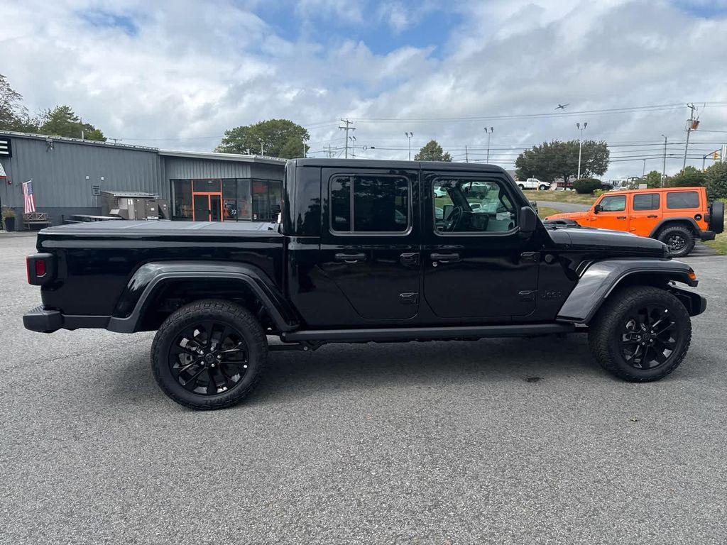 new 2025 Jeep Gladiator car, priced at $42,750