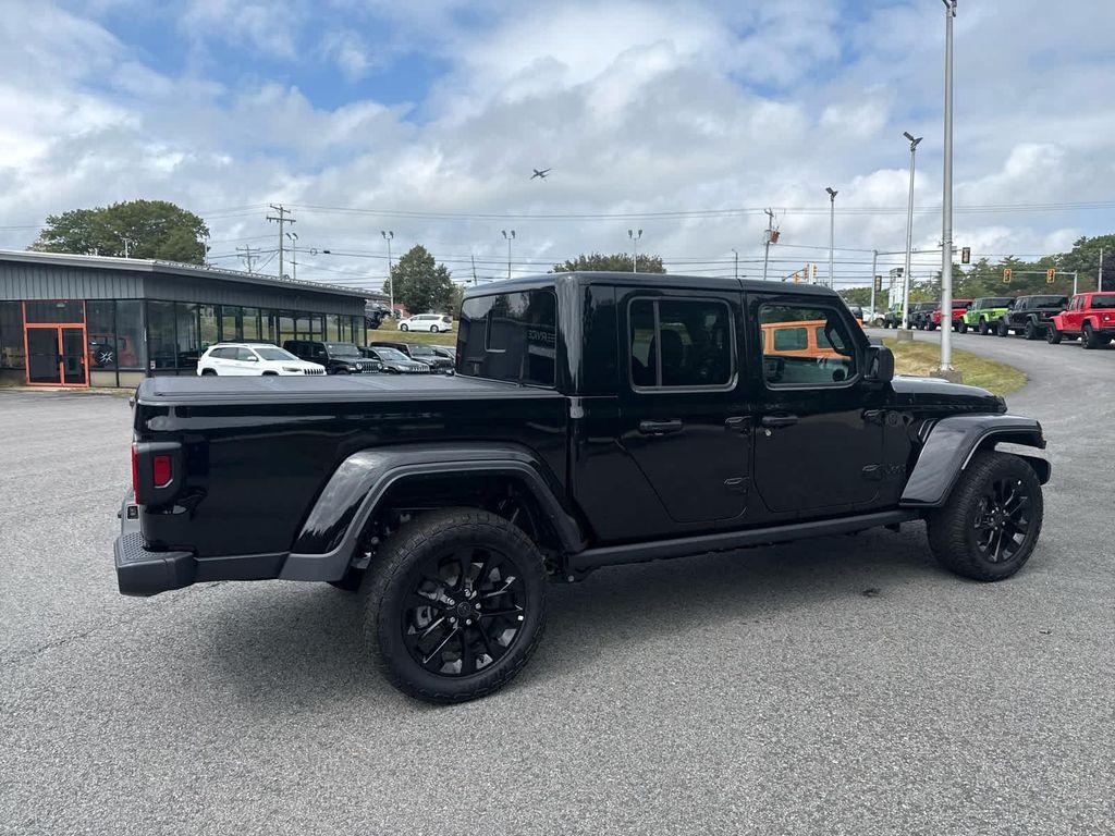 new 2025 Jeep Gladiator car, priced at $42,750