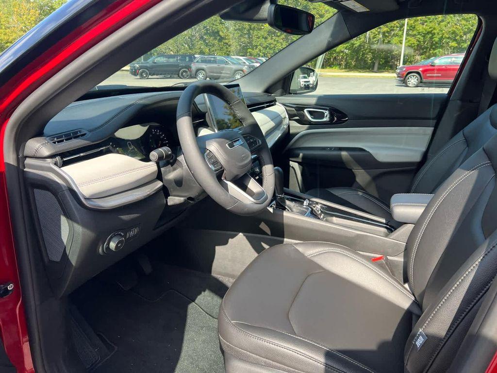 new 2025 Jeep Compass car, priced at $34,860