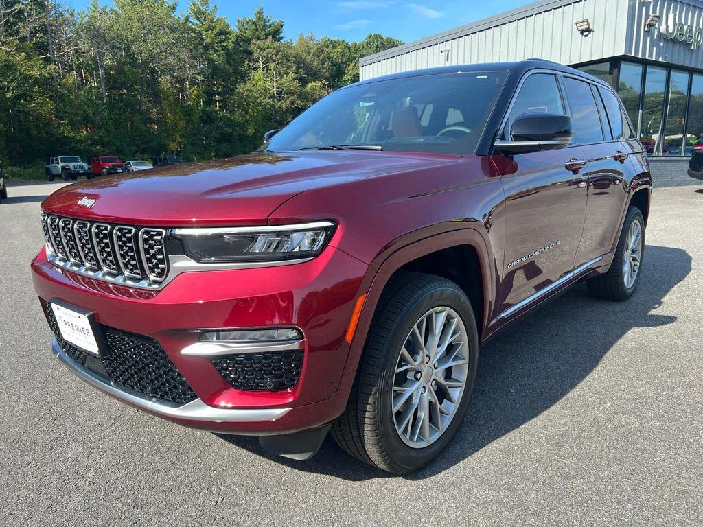 new 2025 Jeep Grand Cherokee car, priced at $61,750