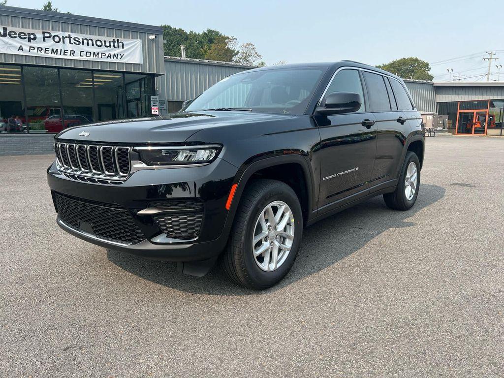 new 2025 Jeep Grand Cherokee car, priced at $39,750
