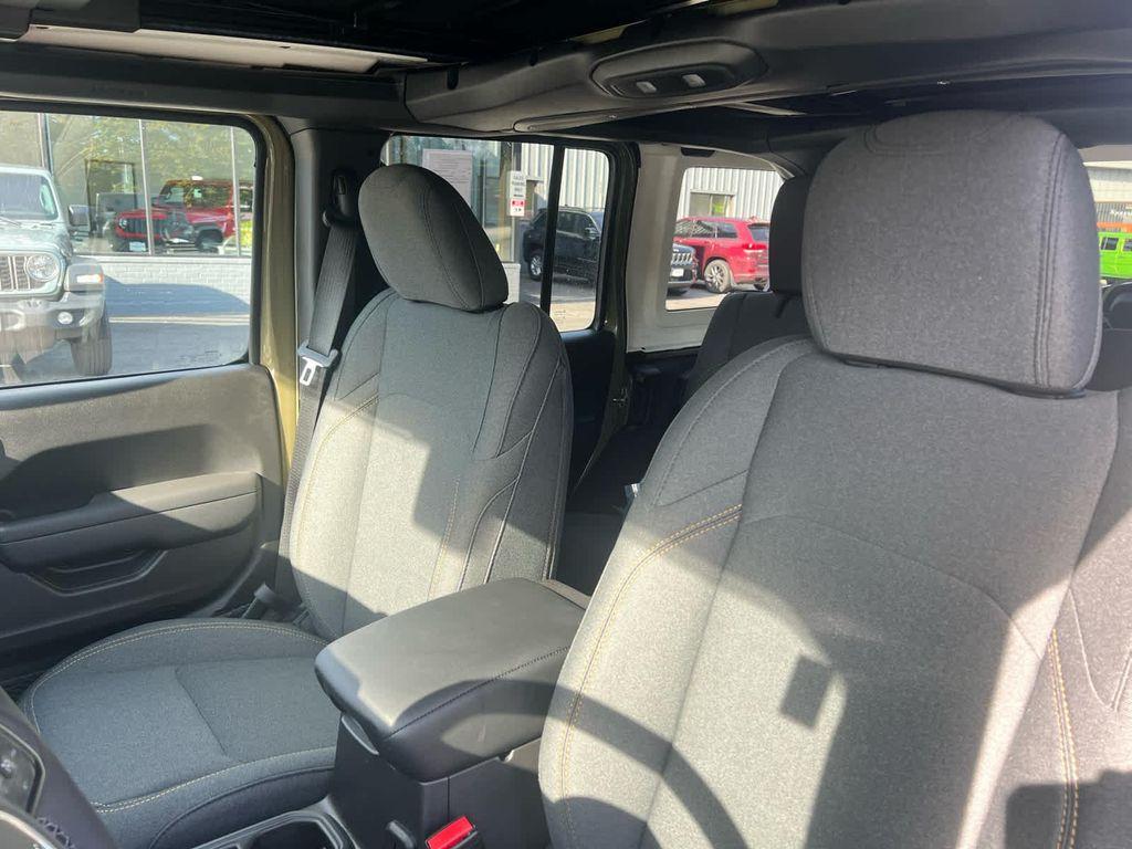 new 2025 Jeep Wrangler car, priced at $53,500