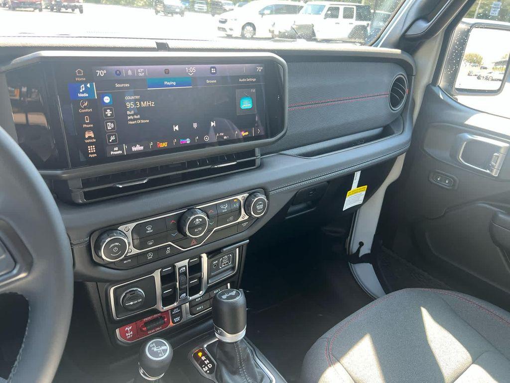 new 2025 Jeep Wrangler car, priced at $55,415