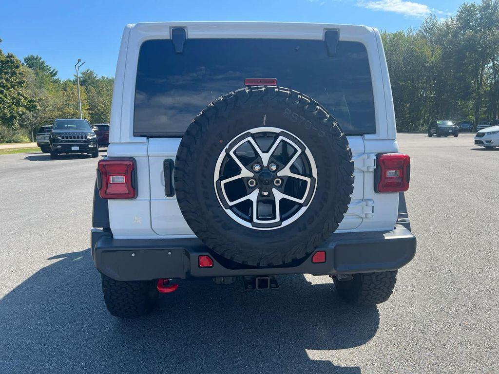 new 2025 Jeep Wrangler car, priced at $55,415