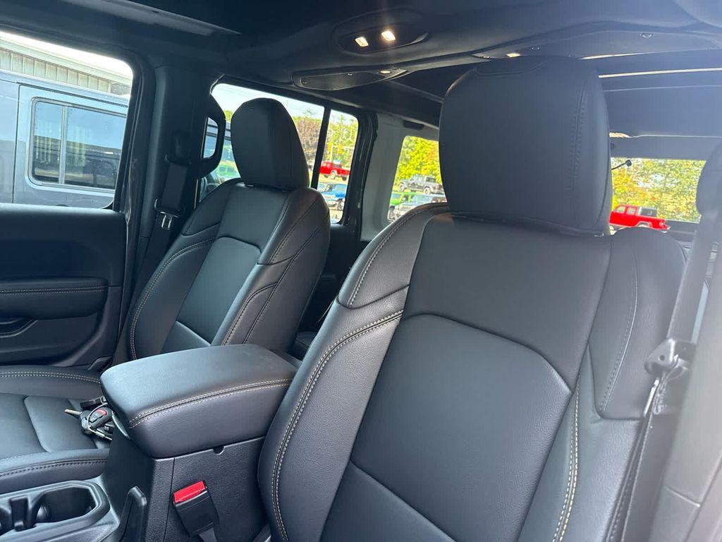 new 2025 Jeep Wrangler car, priced at $57,500