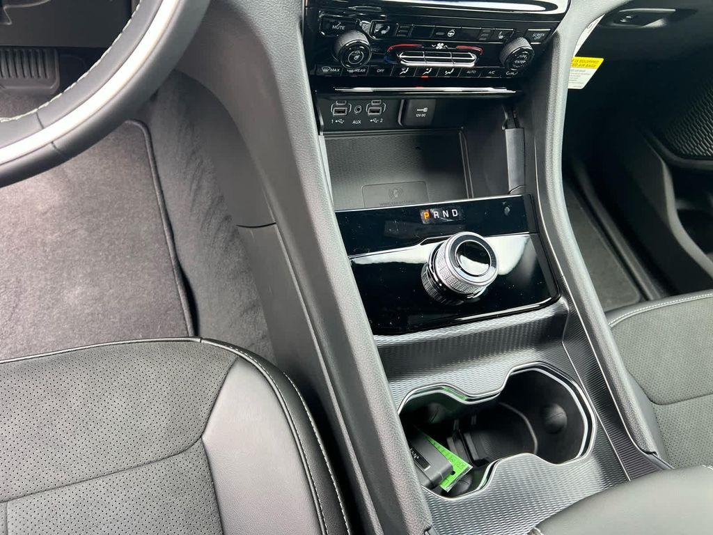 new 2025 Jeep Grand Cherokee car, priced at $44,750