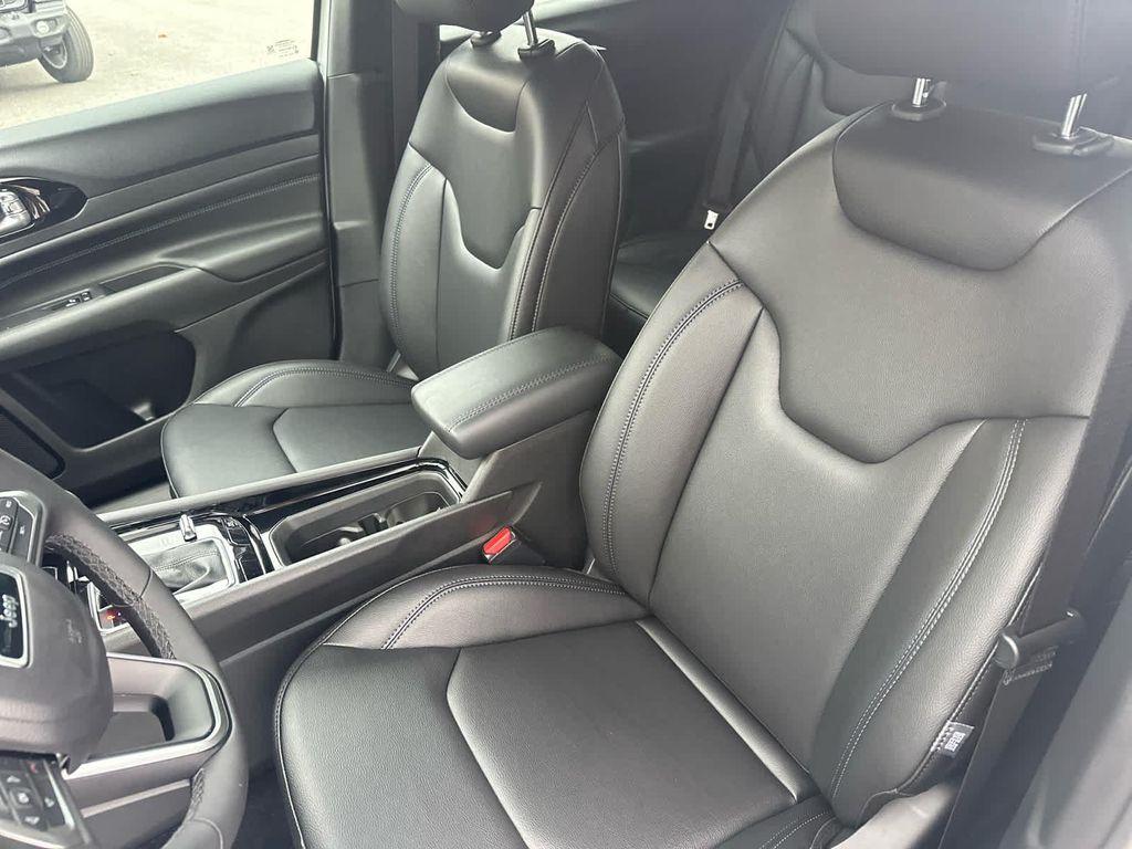 new 2026 Jeep Compass car, priced at $34,000