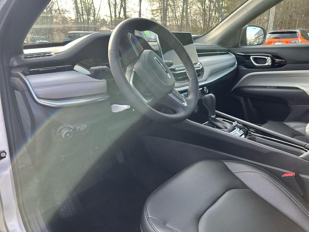 new 2026 Jeep Compass car, priced at $33,000