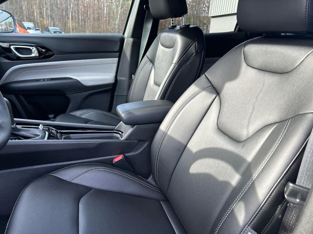 new 2026 Jeep Compass car, priced at $33,000