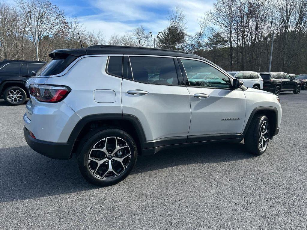 new 2026 Jeep Compass car, priced at $33,000