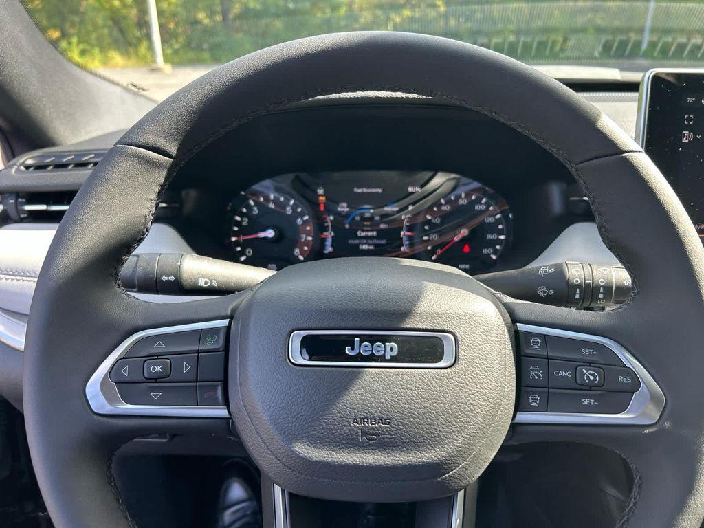 new 2025 Jeep Compass car, priced at $29,000