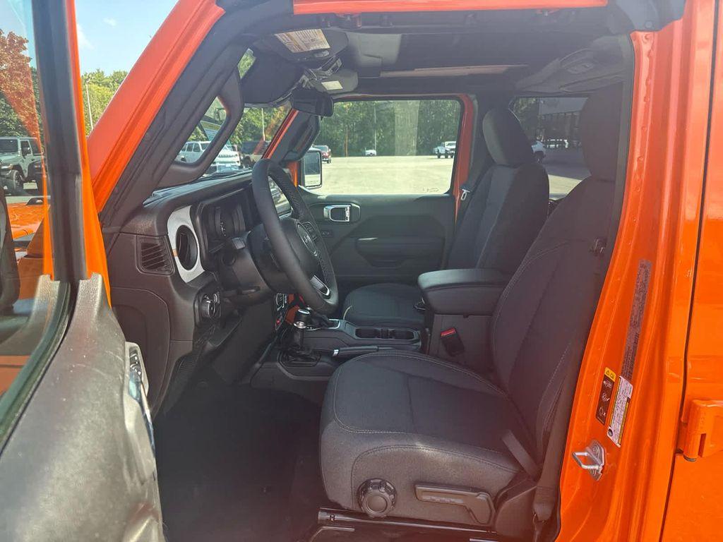 new 2025 Jeep Wrangler car, priced at $53,500