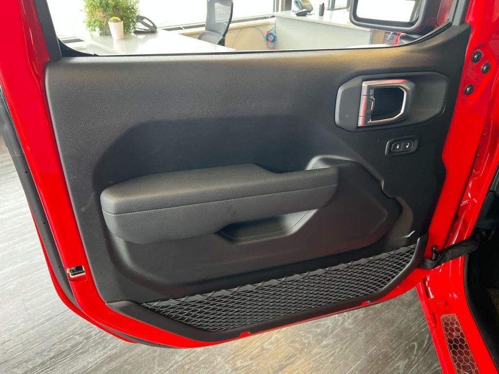 new 2025 Jeep Wrangler car, priced at $33,500