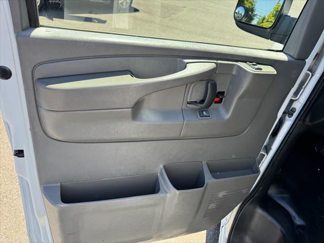 used 2007 GMC Savana 2500 car, priced at $8,999