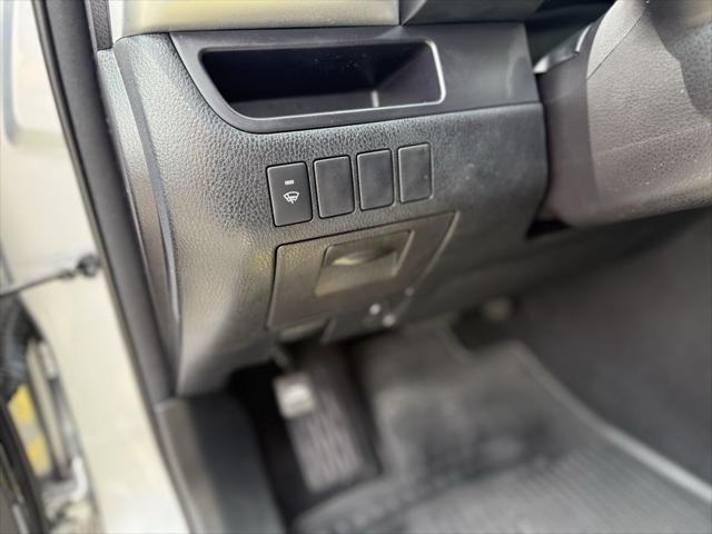 used 2015 Toyota Highlander car, priced at $18,999