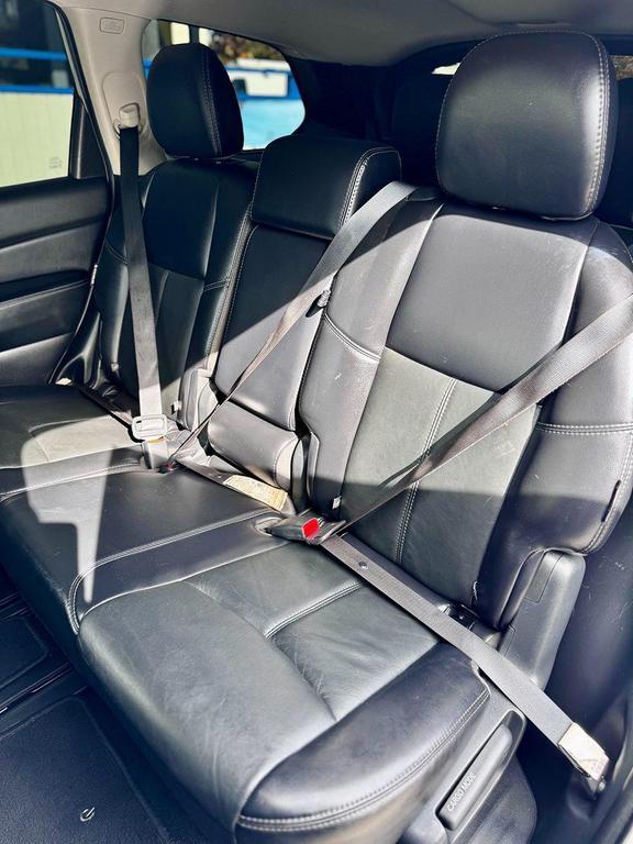 used 2020 Nissan Pathfinder car, priced at $9,999