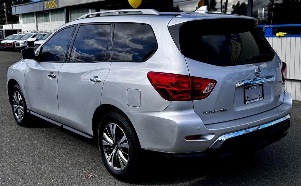 used 2020 Nissan Pathfinder car, priced at $9,999