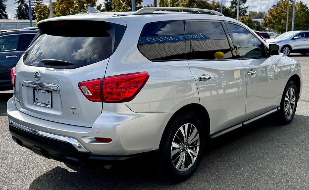 used 2020 Nissan Pathfinder car, priced at $9,999