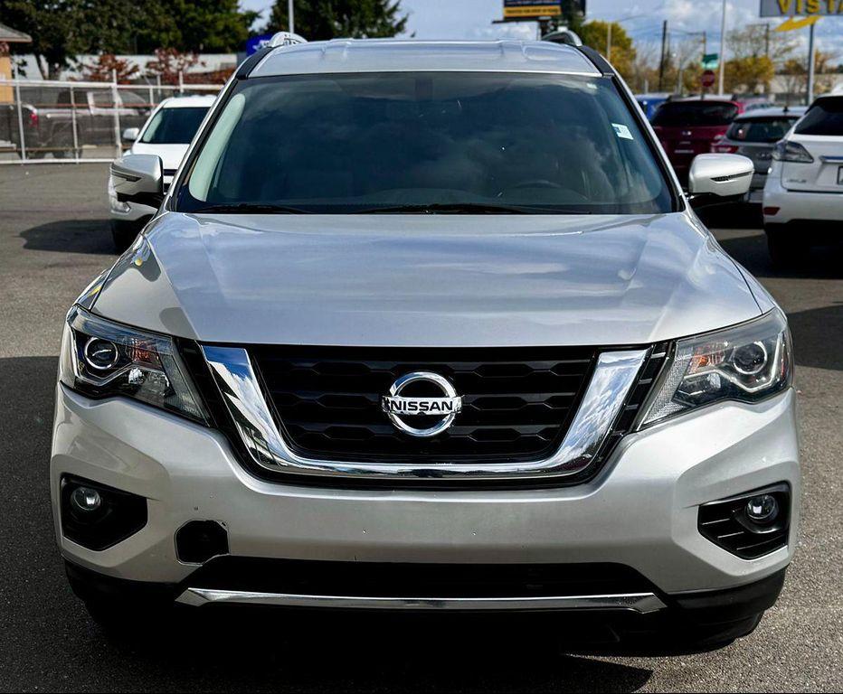 used 2020 Nissan Pathfinder car, priced at $9,999