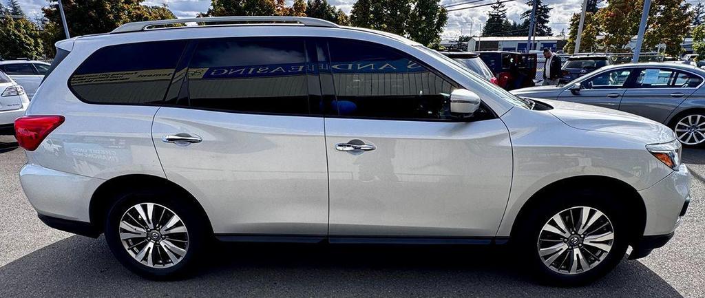 used 2020 Nissan Pathfinder car, priced at $9,999