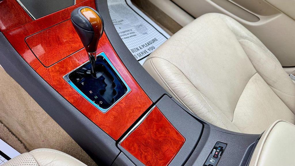 used 2011 Lexus ES 350 car, priced at $12,999