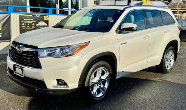 used 2016 Toyota Highlander Hybrid car, priced at $26,999